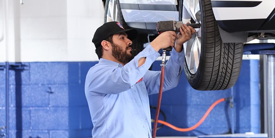 AAMCO Transmissions & Total Car Care Slider-6