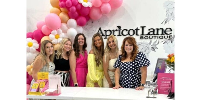Apricot Lane Boutique Slider-5