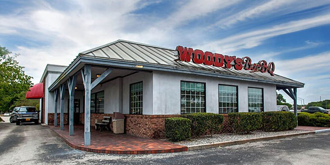 Woody's Bar-B-Q Slider-3