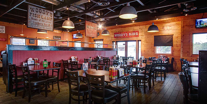 Woody's Bar-B-Q Slider-5