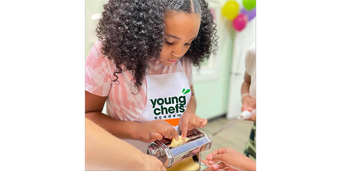 Young Chefs Academy Slider-1