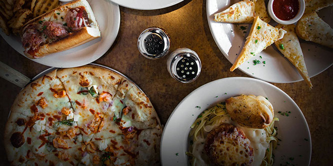 Sam & Louie's Italian Restaurant and New York Pizzeria Slider-5