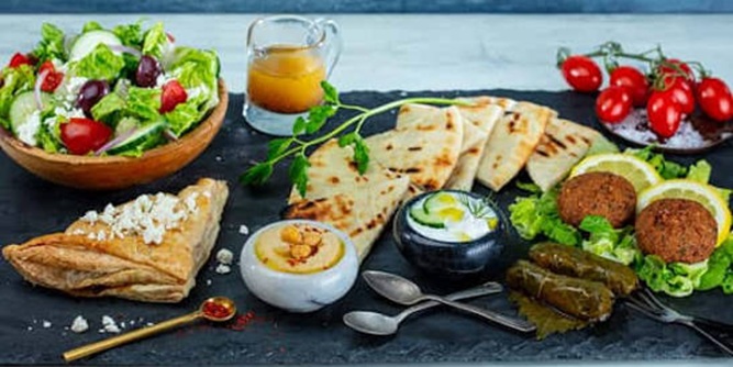 The Great Greek Mediterranean Grill Slider-4