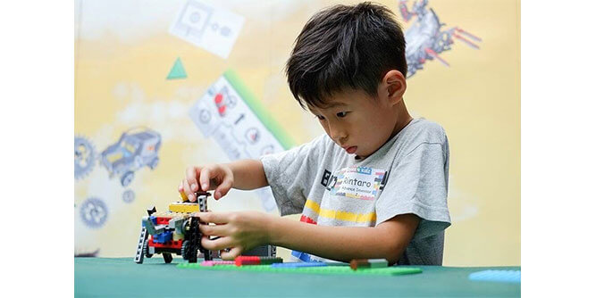 Bricks 4 Kidz - STEAM-based Education Slider-6