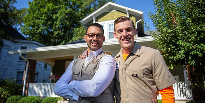 Pest Hunters-Mosquito Hunters-Humbug Holiday Lighting Slider-6