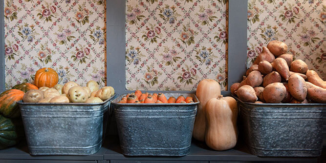 Friend of a Farmer - Farm-to-Table Restaurant Slider-7