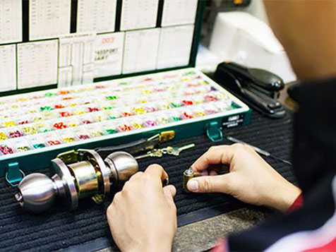 FlyLock Security Systems FlyLock Security Systems Slider 4