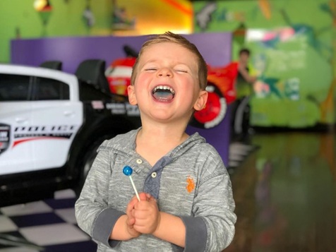 Sharkey's Cuts for Kids Slider 3