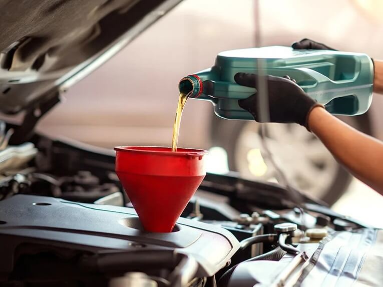 Victory Lane Quick Oil Change Victory Lane Quick Oil Change Slider 6