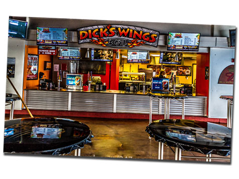 Dick's Wings and Grill Dick's Wings and Grill Slider 3