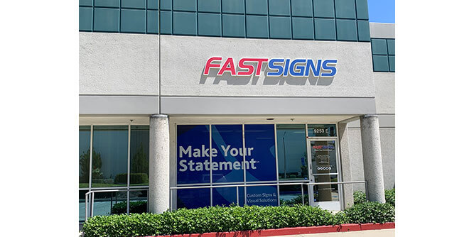 FASTSIGNS Slider-4