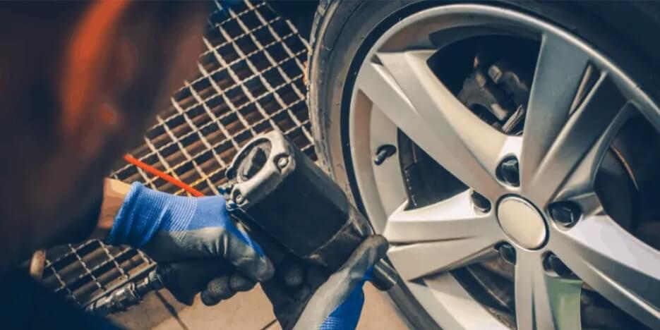 Victory Lane Quick Oil Change Slider-6