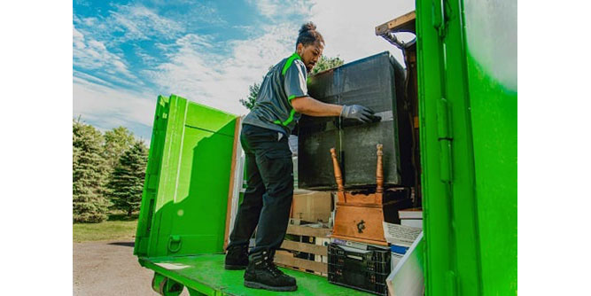 Junkluggers Slider-5