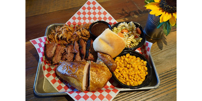 MacQue's BBQ Slider-4