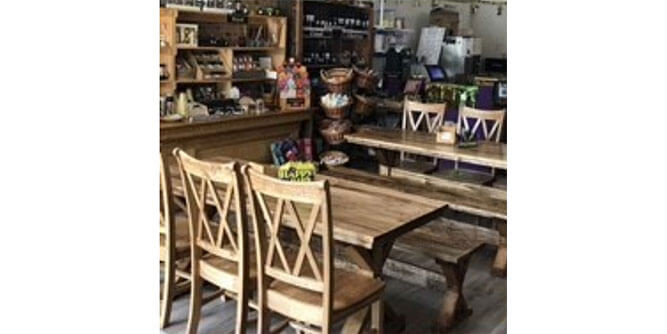 NOLA's General Store Slider-6