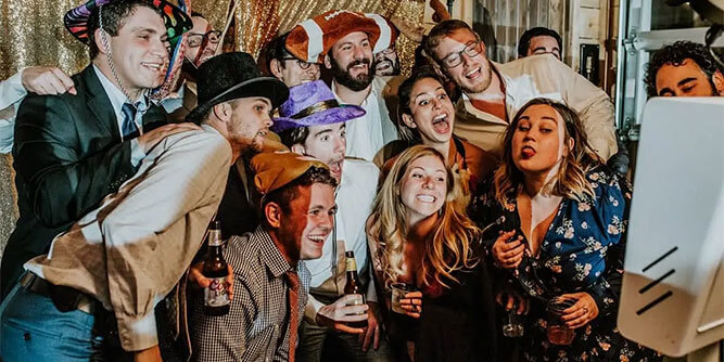 Toast Entertainment Slider-6