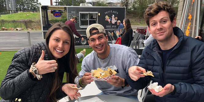 Mutt & Jeff's Smokehouse Slider-1