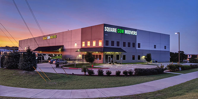 Square Cow Moovers Franchise Family Slider-4