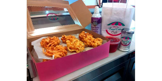 Braud's Funnel Cake Cafe Slider-4
