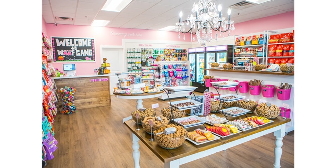 Woof Gang Bakery & Grooming Slider-5