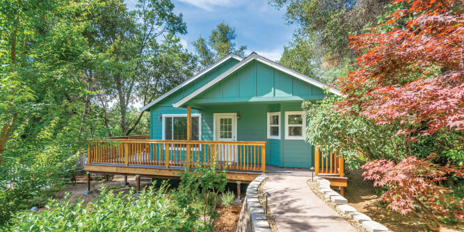 Anchored Tiny Homes Slider-6