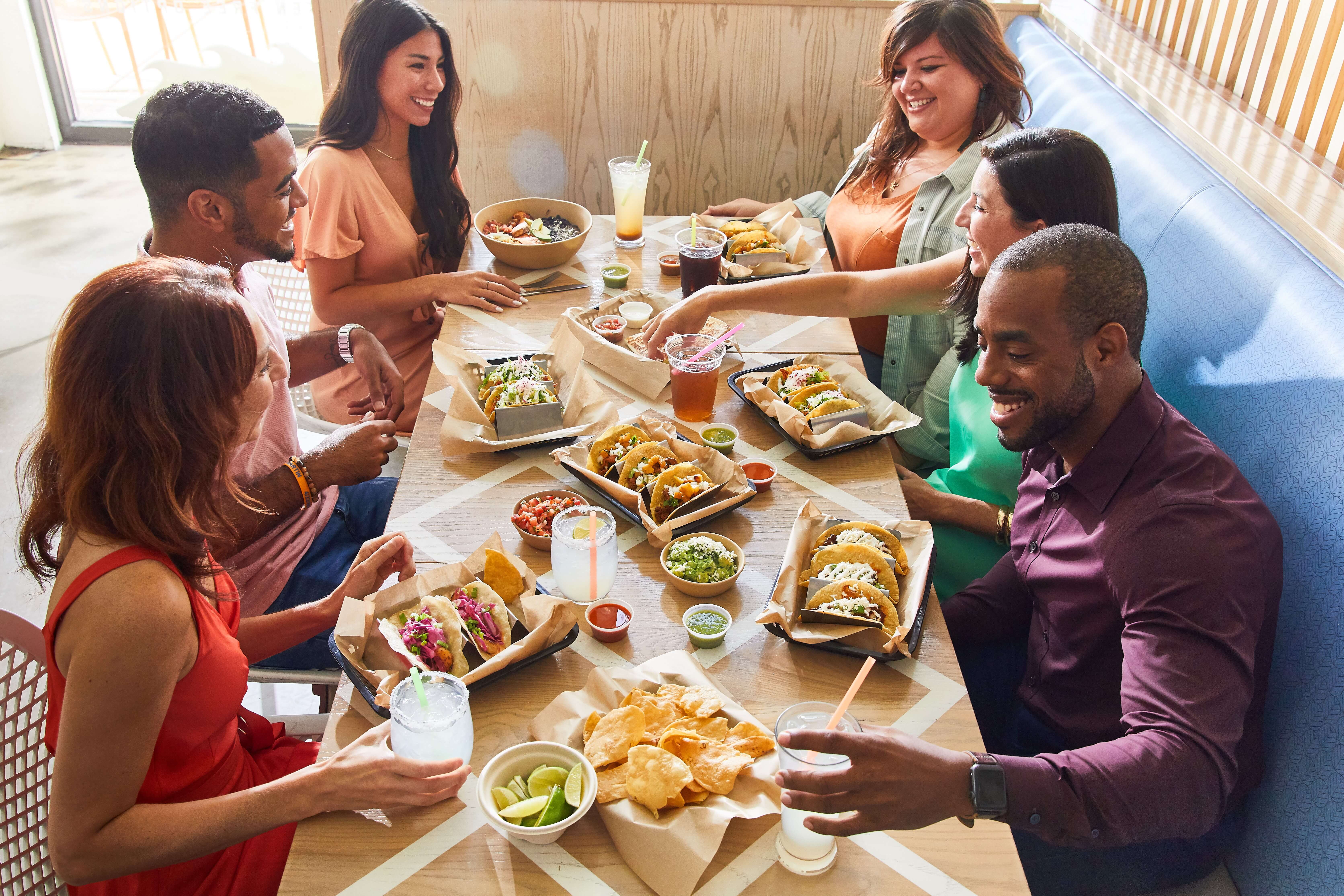 Buena Onda Baja Taqueria Slider-7