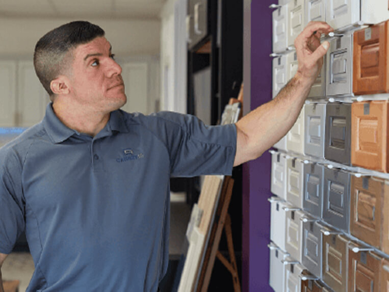 Cabinet IQ Cabinet IQ Slider 1