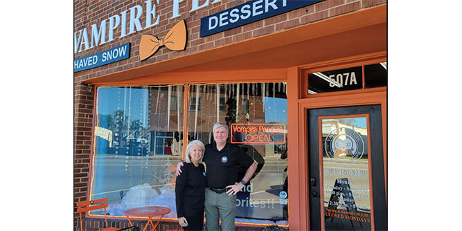 Vampire Penguin Shaved Snow & Desserts Slider-4