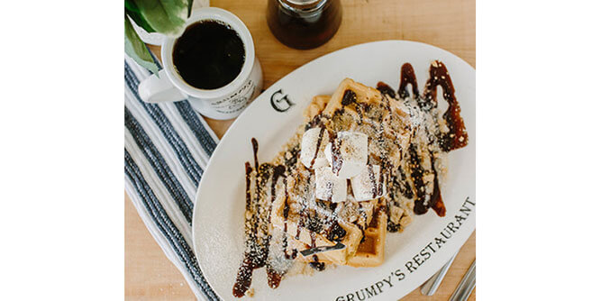 Grumpy's Restaurant Slider-5