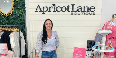 Apricot Lane