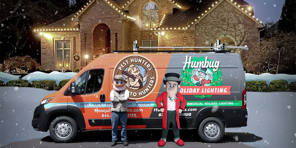 Pest Hunters-Mosquito Hunters-Humbug Holiday Lighting width=