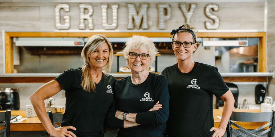 Grumpy's Restaurant width=