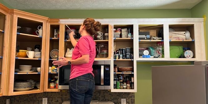Joyful Cabinet Painting Slider-4
