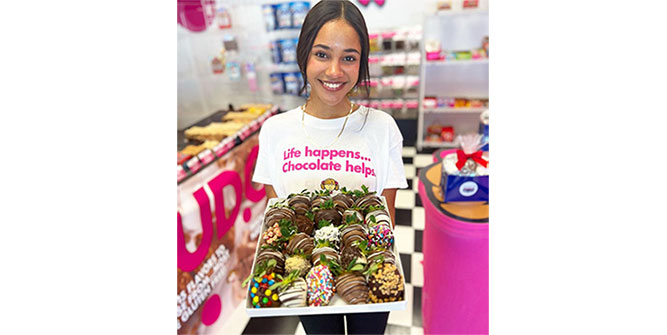 Mindy's Munchies Slider-3