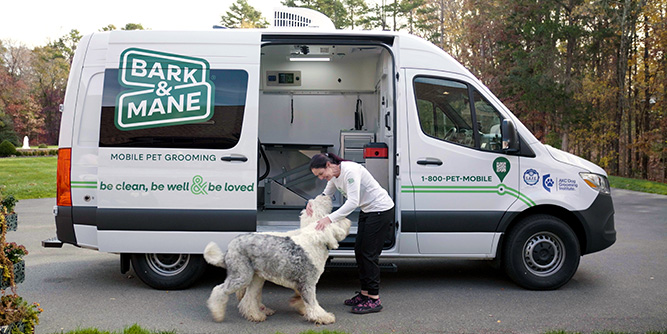 Bark & Mane Mobile Pet Grooming Slider-1